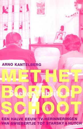 Met het bord op schoot